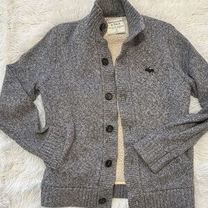 Abercrombie & Fitch Heather Gray Knit Sherpa Cardigan
